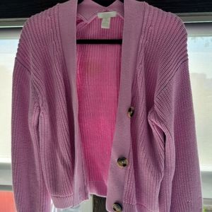 Chunky CableKnit sweater from H&M in pink with 3 buttons, size Small